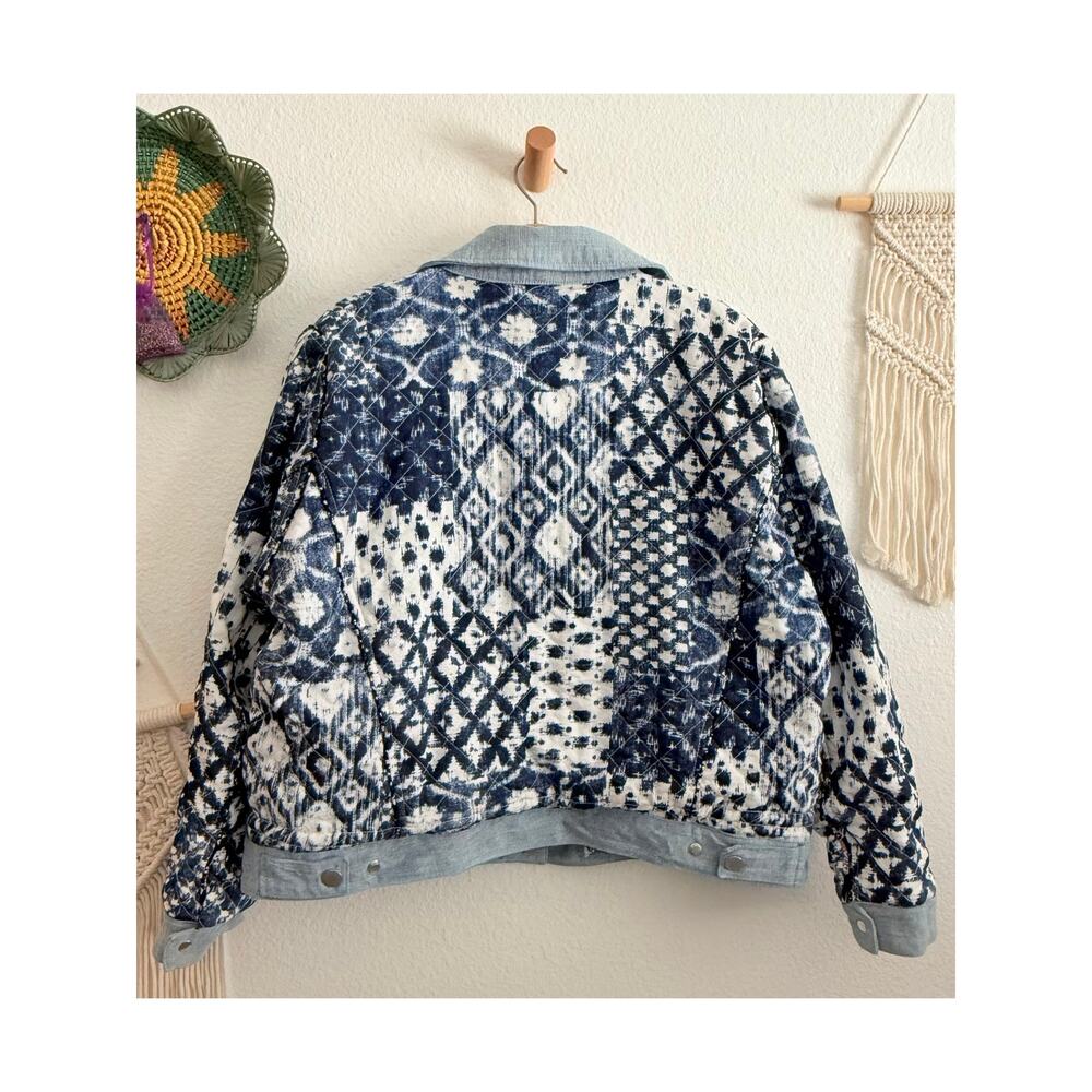 Blank NYC Patchwork Reversible Quilted Floral Jac… - image 9